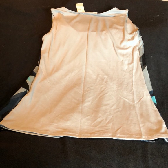 NY & Co sleeveless blouse - Picture 3 of 3